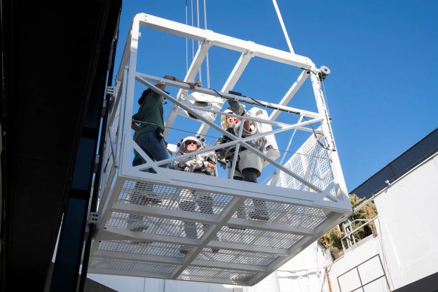 Inflatable Moon habitat complete with minilab and living space for two  astronauts is ready for the future - Yanko Design