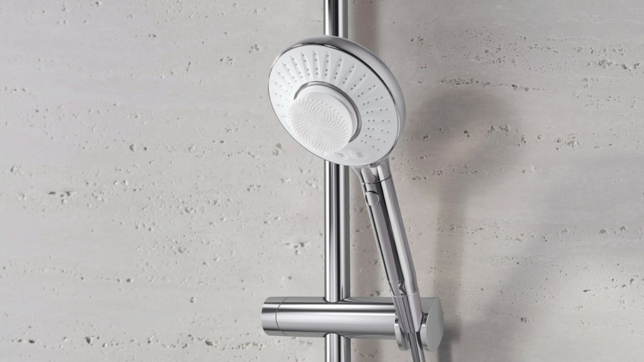 The Kohler SpaViva installed in a shower.