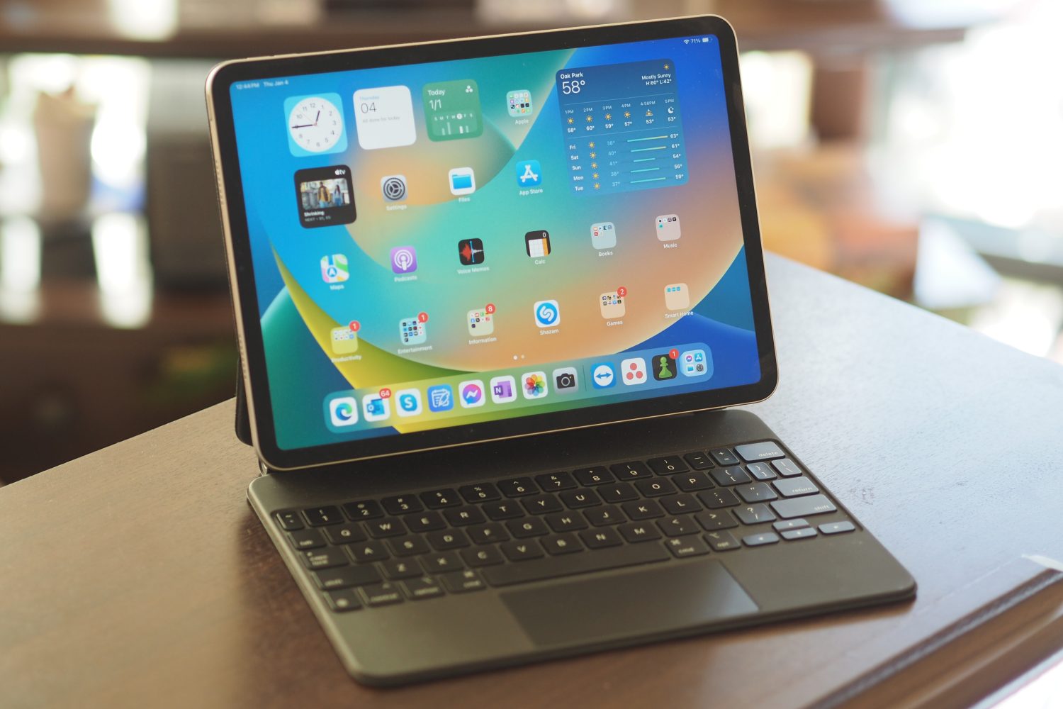 Apple iPad Pro 11 mit Apple Magic Keyboard.