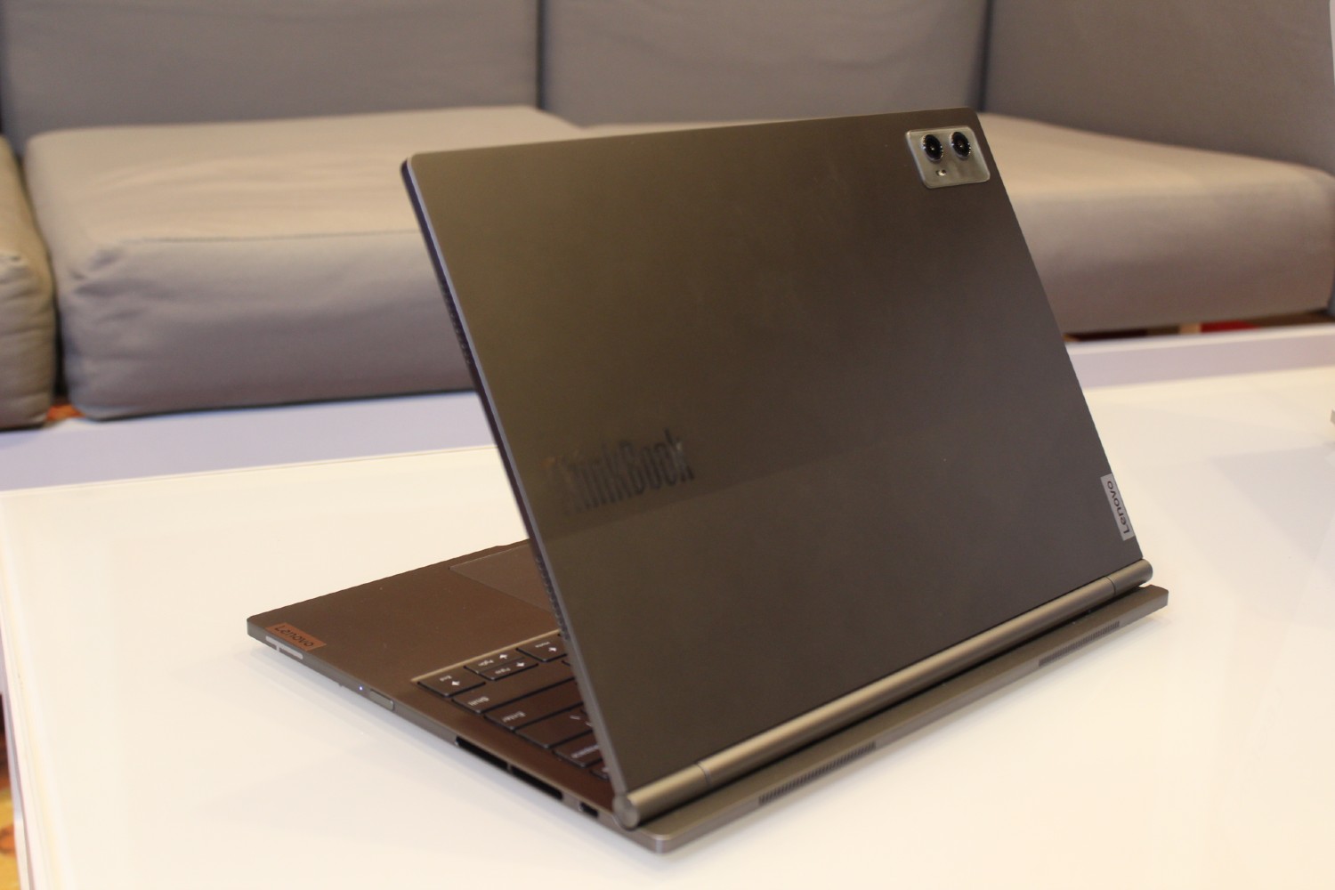 Lenovo ThinkBook Plus Gen 5 hybride.