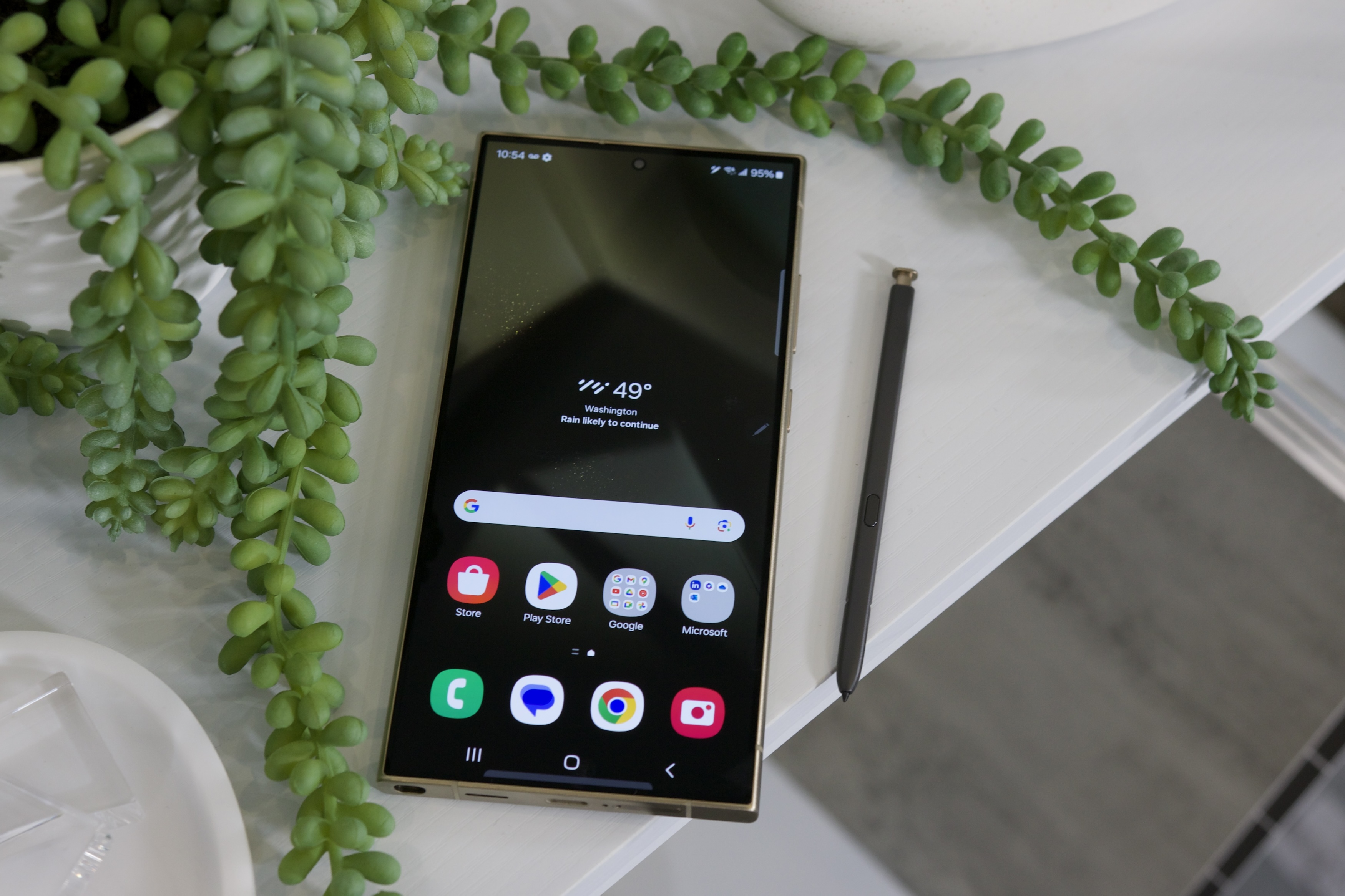 Samsung Galaxy Z Fold 6 против Galaxy S24 Ultra: не ошибитесь