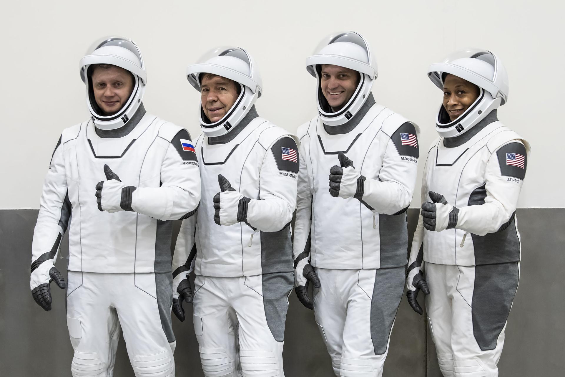 Membros da SpaceX Crew-8 da NASA, da direita para a esquerda, astronautas da NASA Jeanette Epps, especialista em missões; Matthew Dominick, comandante; Michael Barratt, piloto; e o cosmonauta da Roscosmos Alexander Grebenkin, especialista em missões; participe do Teste de Interface do Equipamento da Tripulação na Estação da Força Espacial de Cabo Canaveral, na Flórida, na sexta-feira, 12 de janeiro de 2024.