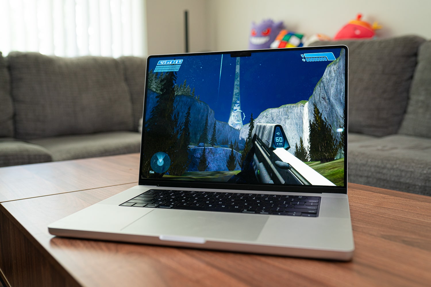 Halo работает на MacBook Pro.