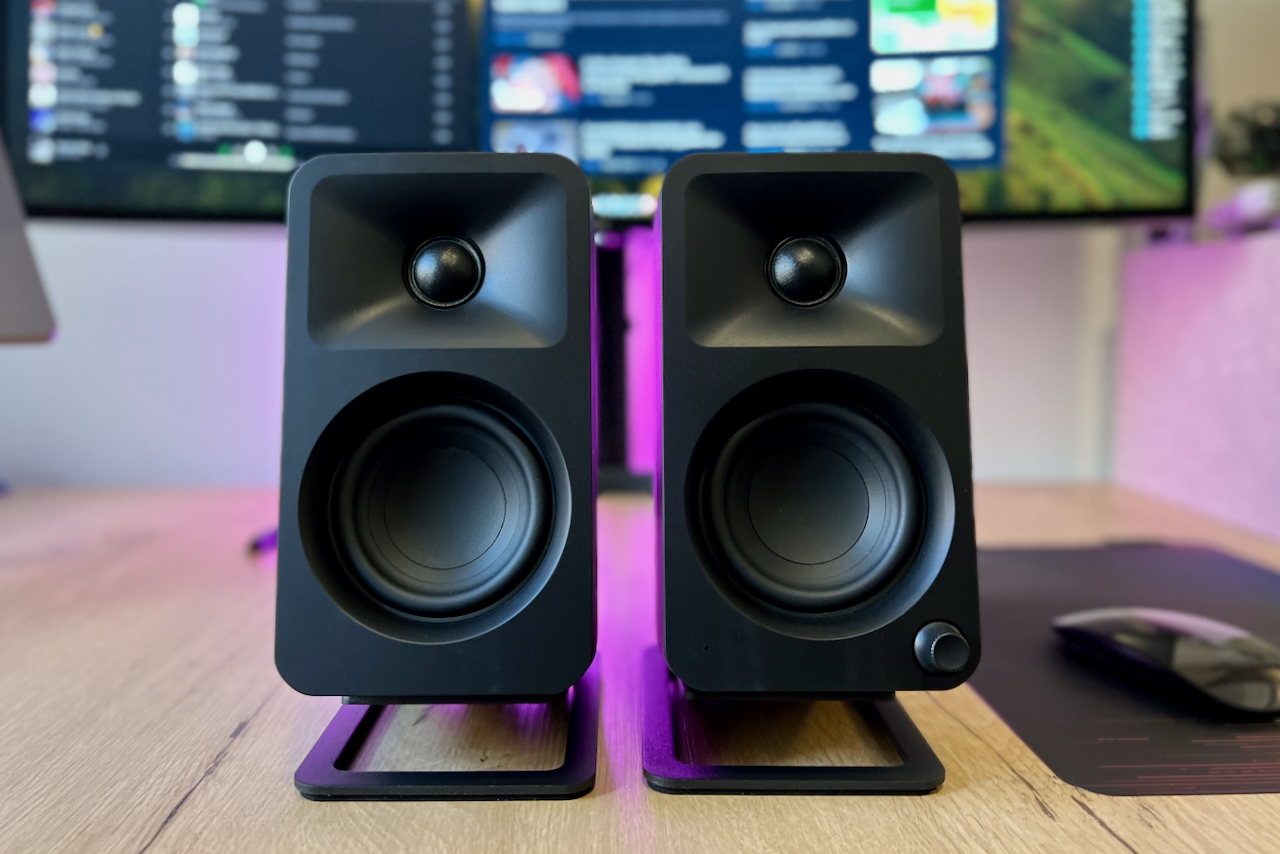 kanto audio ora reference desktop speaker review speakers 01