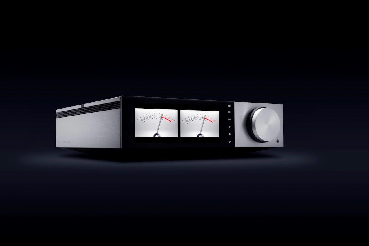 Cambridge Audio Evo 150 上的新 VU 表软件升级。