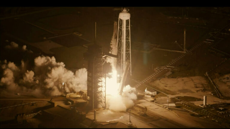 NASA addresses the crack in the hatch of Crew 8 spacecraft Digital