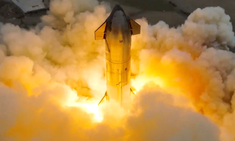 The Starship spacecraft during an engine test.