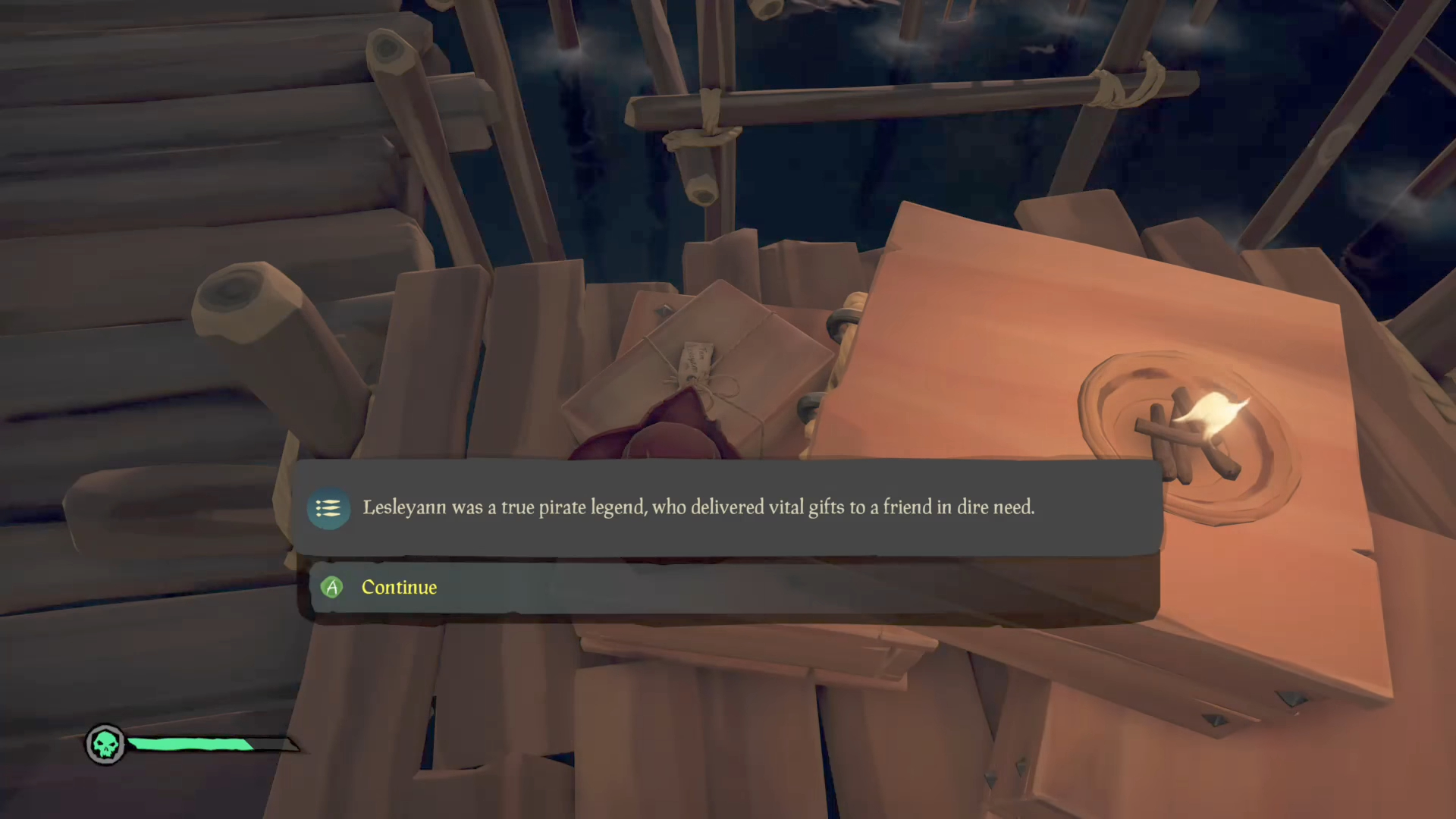 A package and hat in Sea of Thieves.