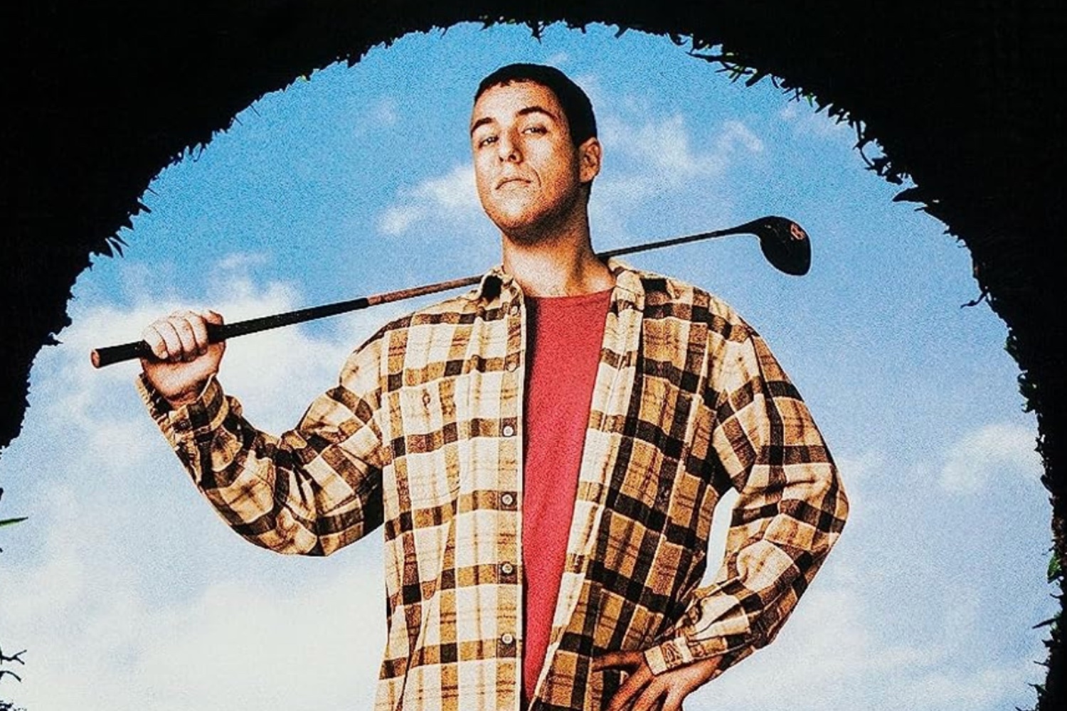 Adam Sandler tient un club de golf sur l'affiche de Happy Gilmore.