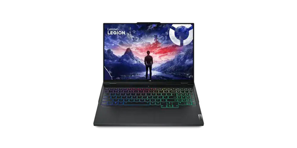 O Lenovo Legion Pro 7i voltado para frente.