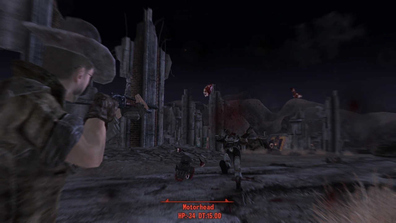 Un vaquero decapitando a un soldado en new vegas,