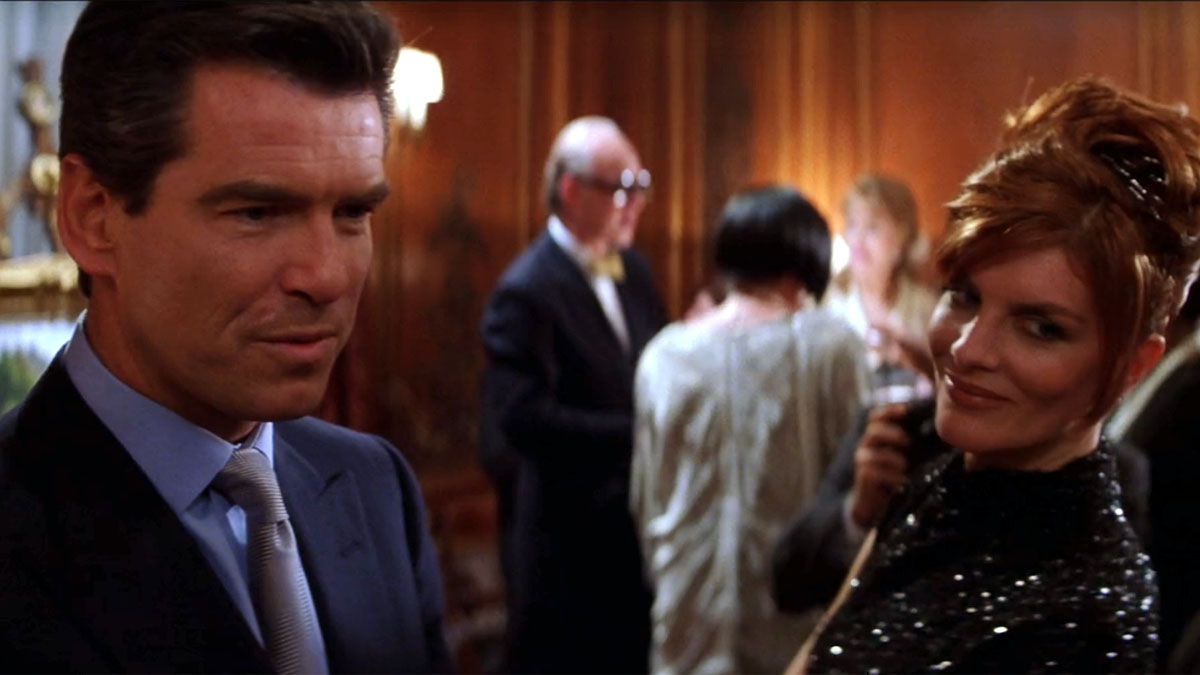 Pierce Brosnan e Rene Russo em O Caso Thomas Crown.