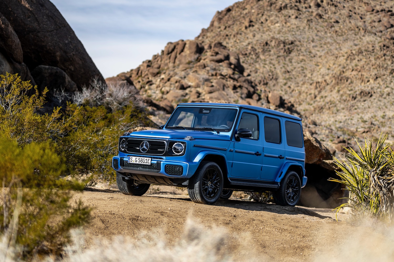 Mercedes G580 электрифицирует икону бездорожья