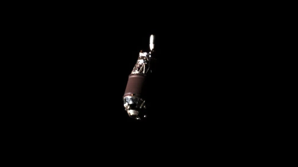 Imagen de un pedazo de basura espacial visto desde el satélite ADRAS-J de Astroscale.