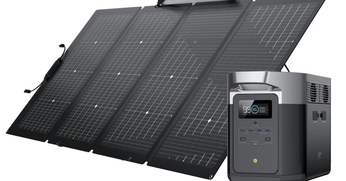 This EcoFlow solar portable power station bundle is ,000 off