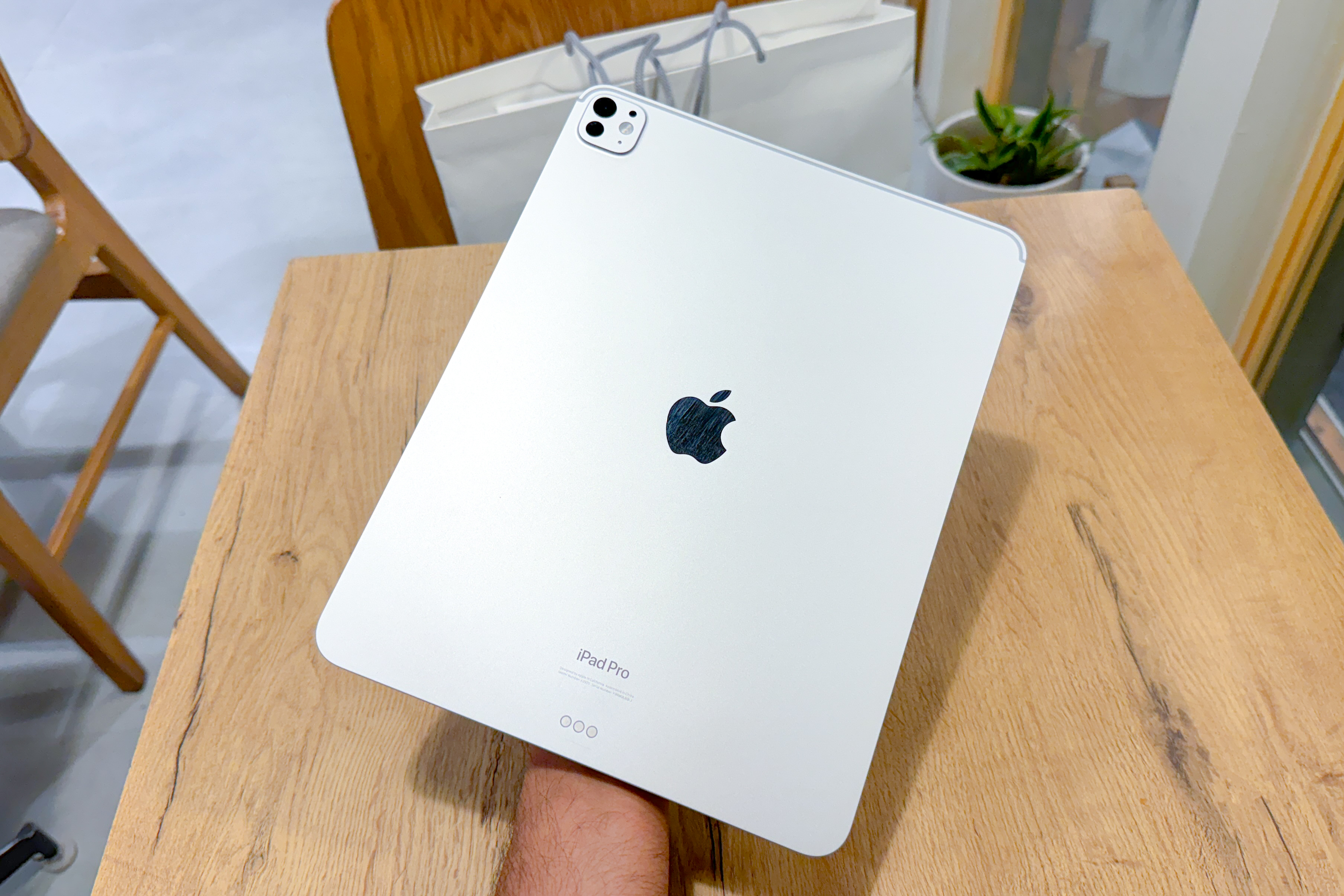 Что Apple не говорит вам об OLED-дисплее нового iPad Pro