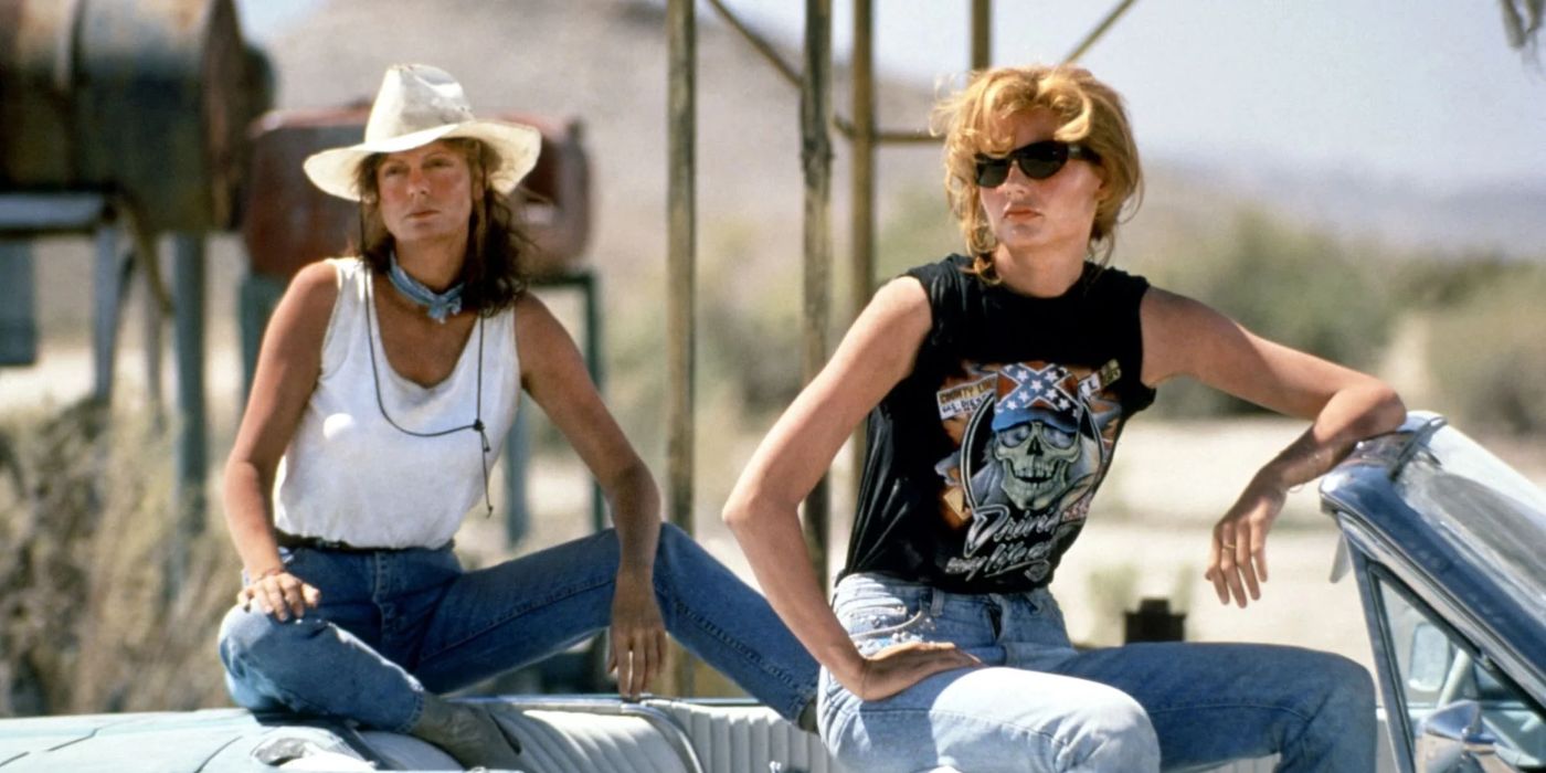 In „Thelma & Louise“ sitzen zwei Frauen in einem Auto.