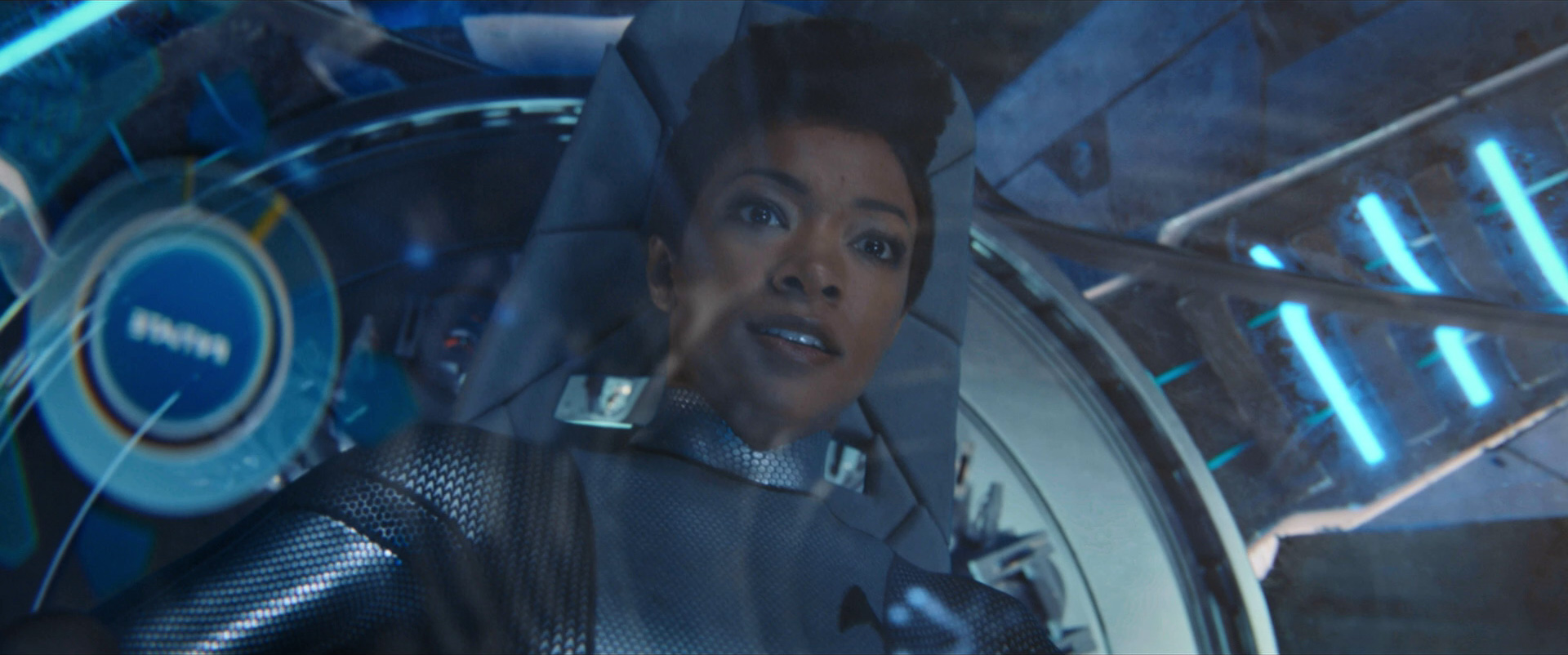Sonequa Martin-Green as Michael Burnham flying a pod in the Discovery episode "Brother."