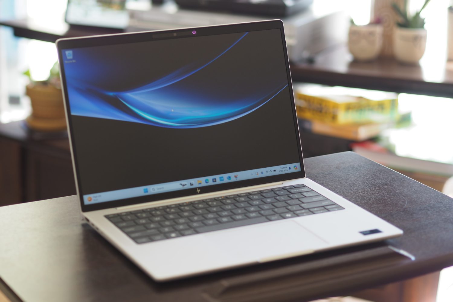 HP EliteBook 1040 review: a simple, beautiful business laptop