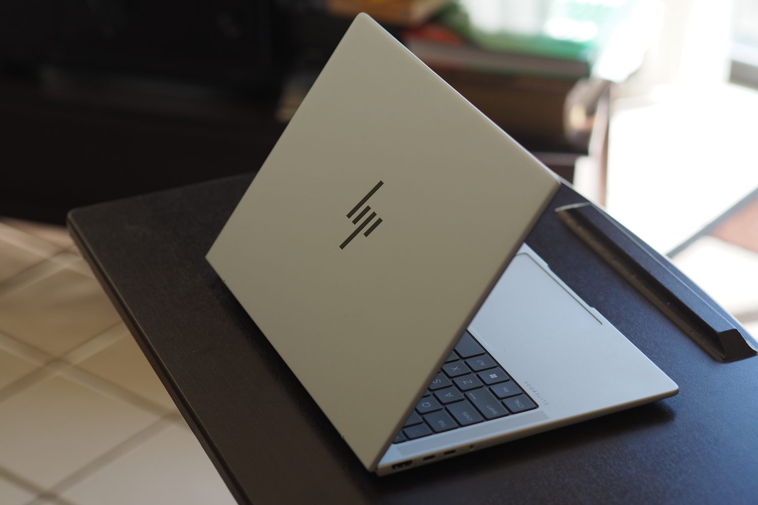 Обзор HP EliteBook 1040: простой и красивый бизнес-ноутбук