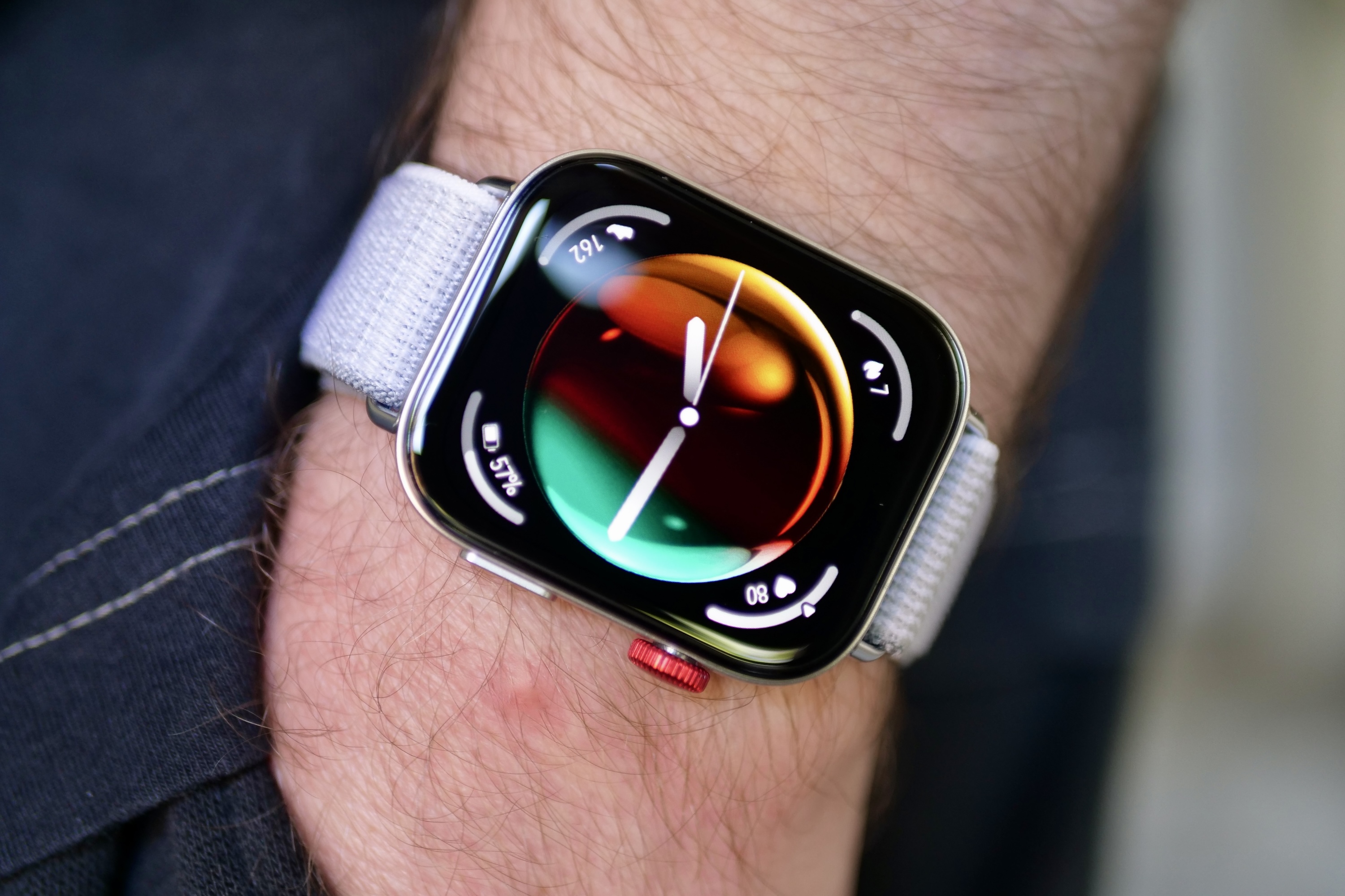 Can you use apple watch with huawei sale