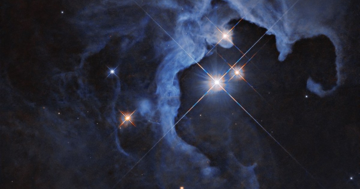 Hubble catches a baby star pulsating in a triple star system | Tech Reader