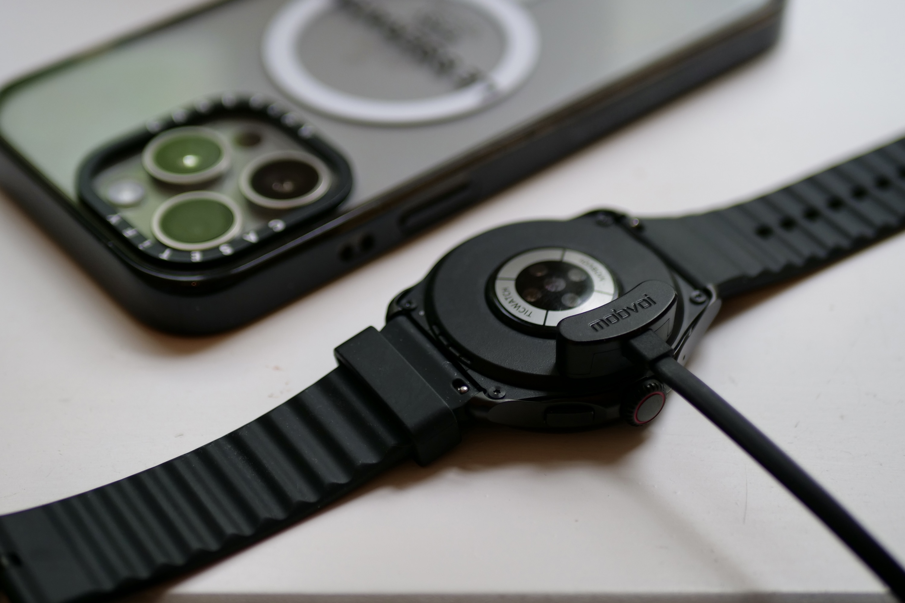 TicWatch Pro 5 Enduro — отличные новые умные часы (с одной загвоздкой)