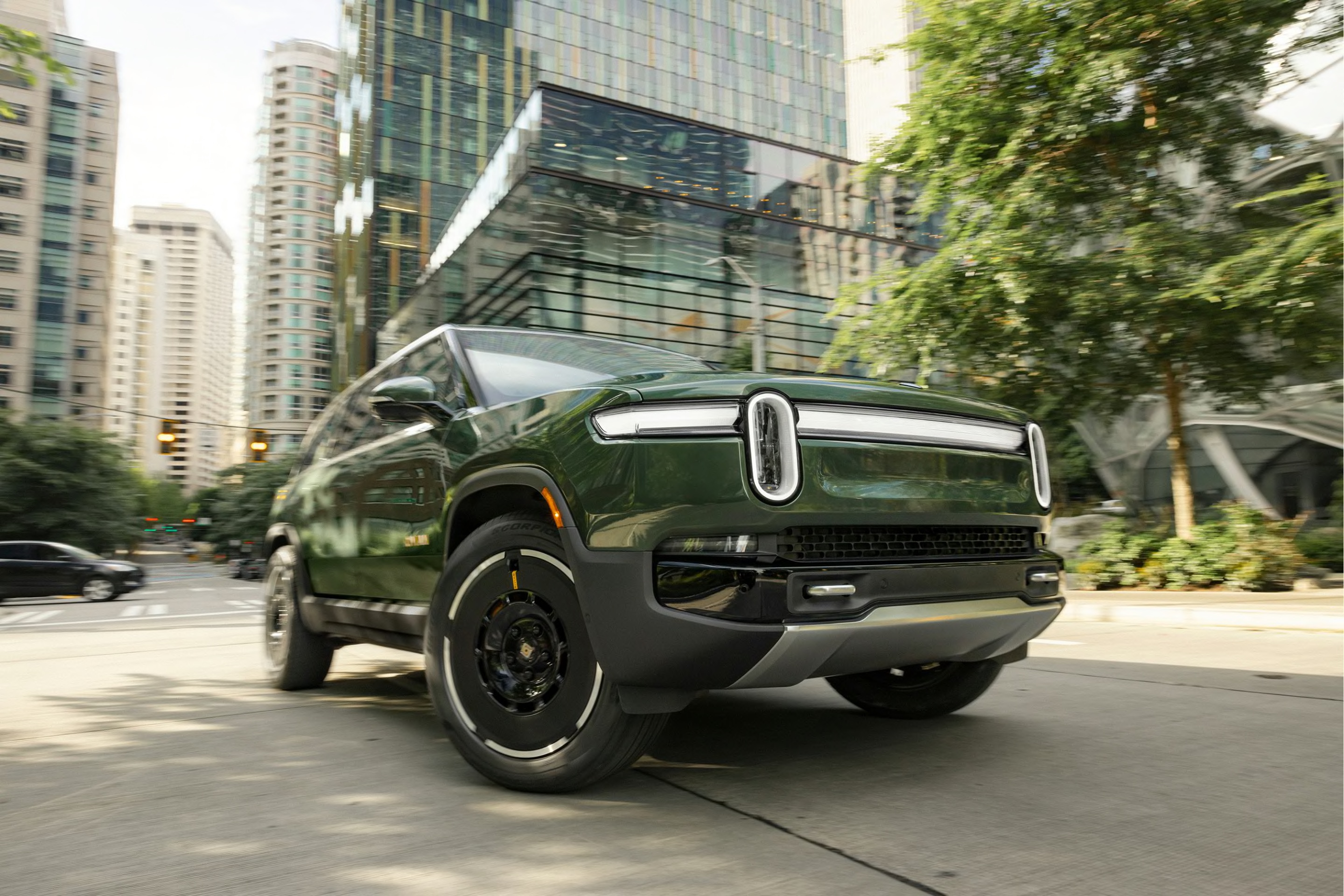 Новый Rivian R1S: все новое в модели второго поколения