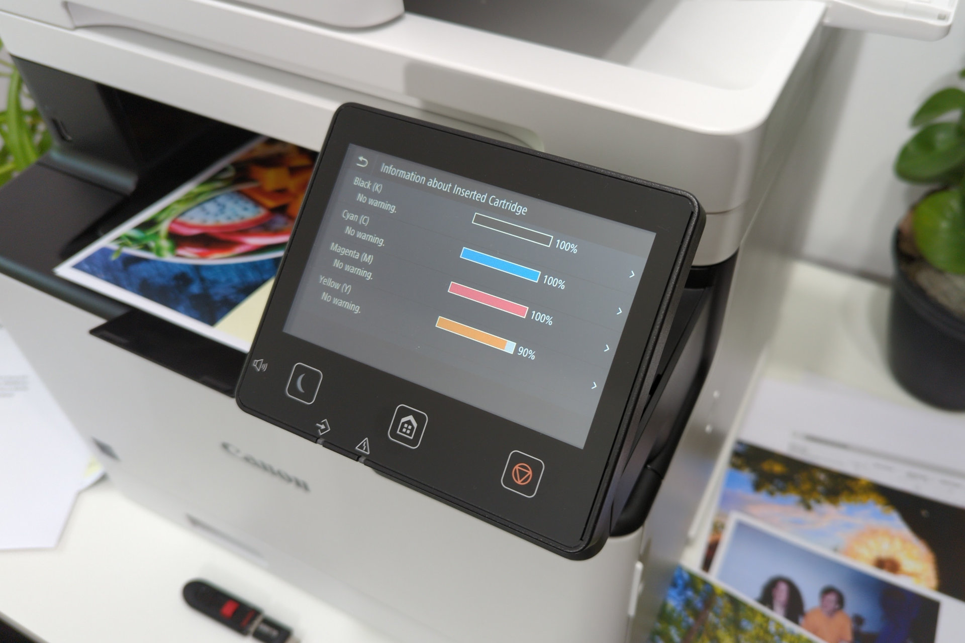 Canon a inclus suffisamment de toner pour durer plus d'un millier de pages.