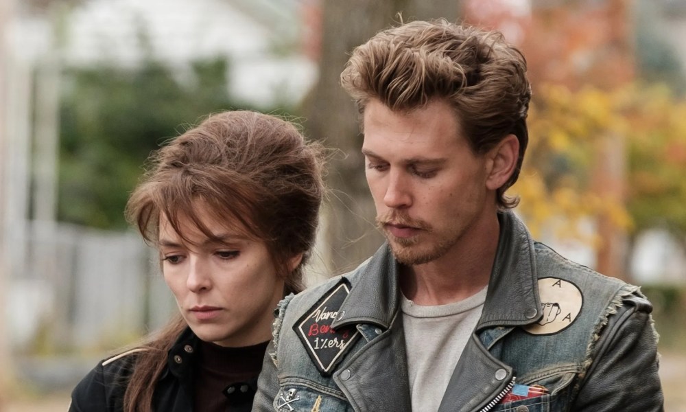 Jodie Comer and Austin Butler in "The Bikeriders."