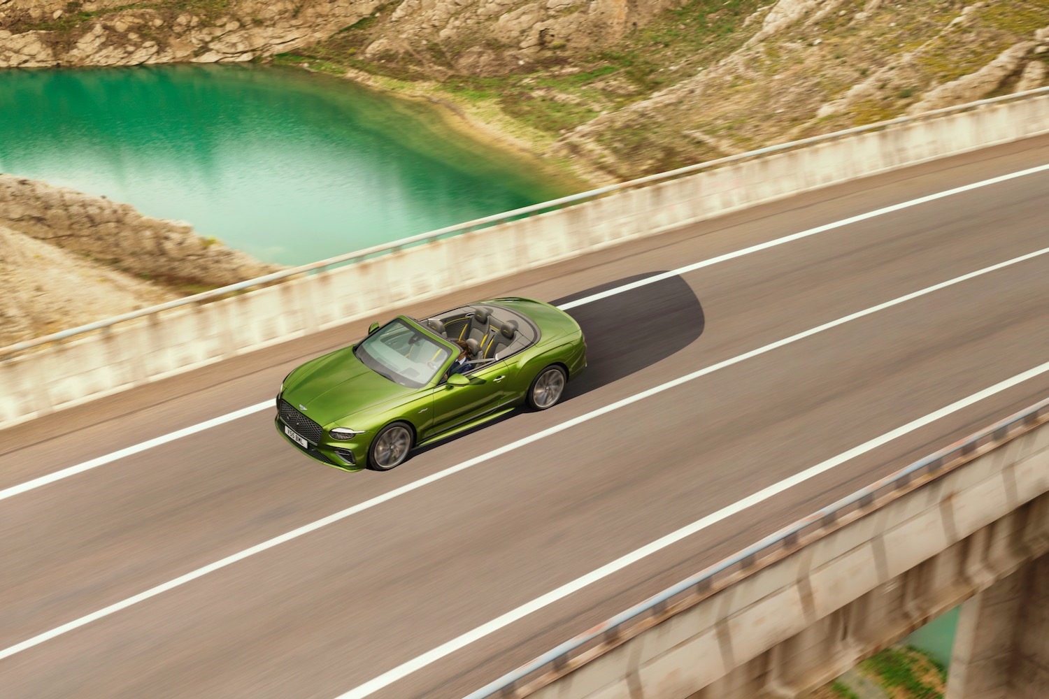 Overhead view of the new Bentley Continental GTC Speed convertible.