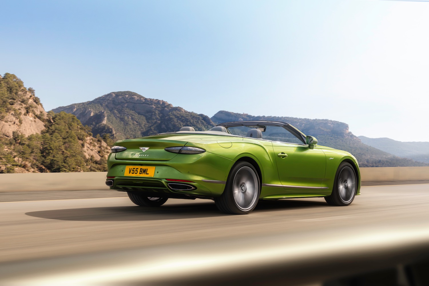 Rear three quarter view of the new Bentley Continental GTC Speed convertible.