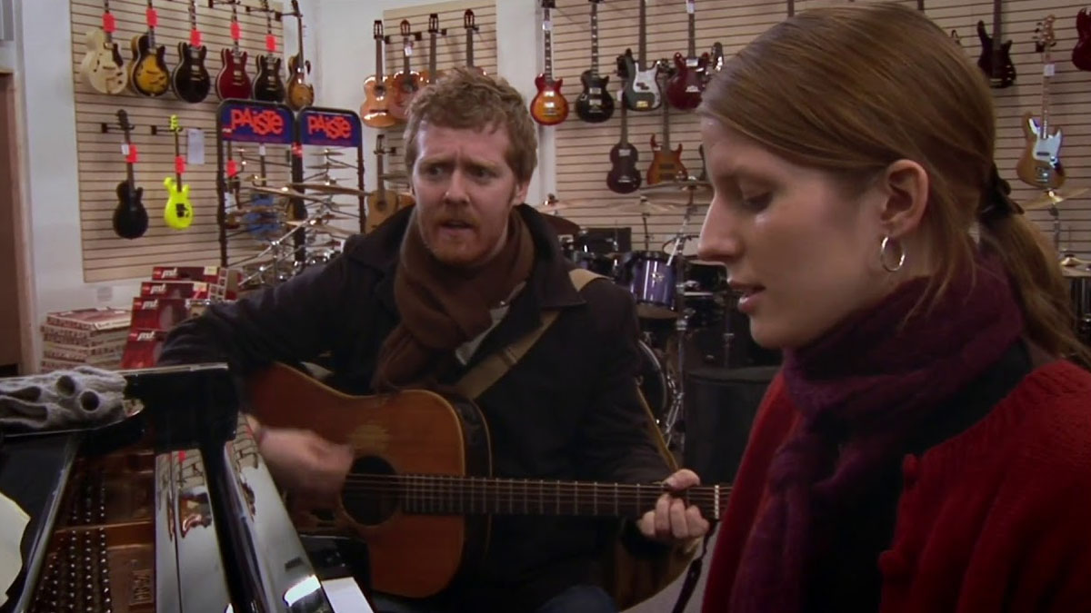 Glen Hansard and Markéta Irglová in Once.