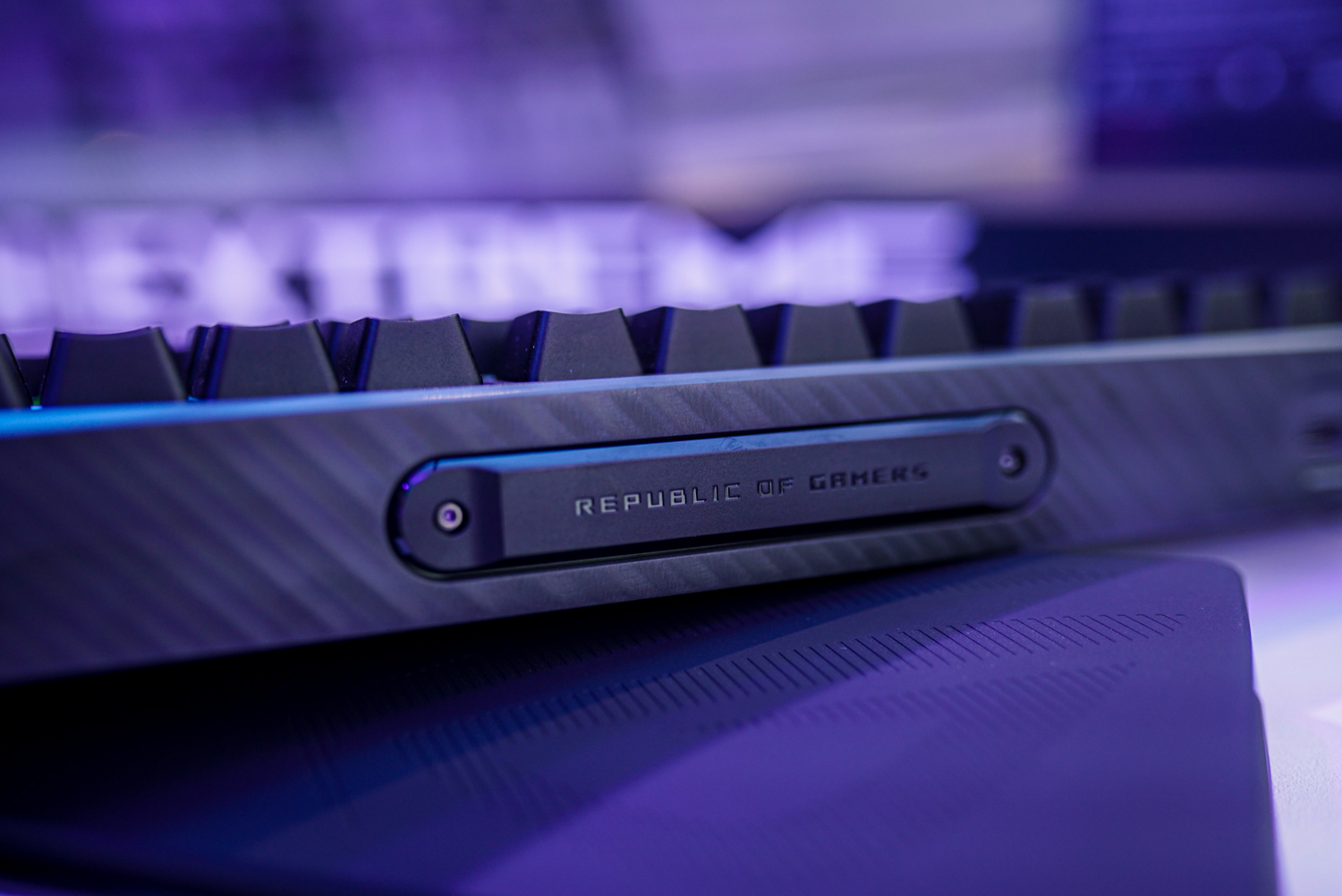 The Republic of Gamers badge on the Asus ROG Azoth Extreme keyboard.