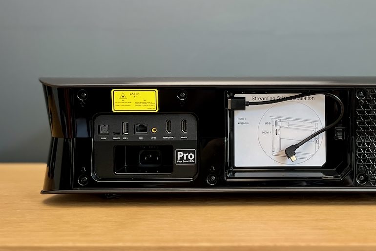 Der AWOL Vision LTV-3500 Pro Projektor.