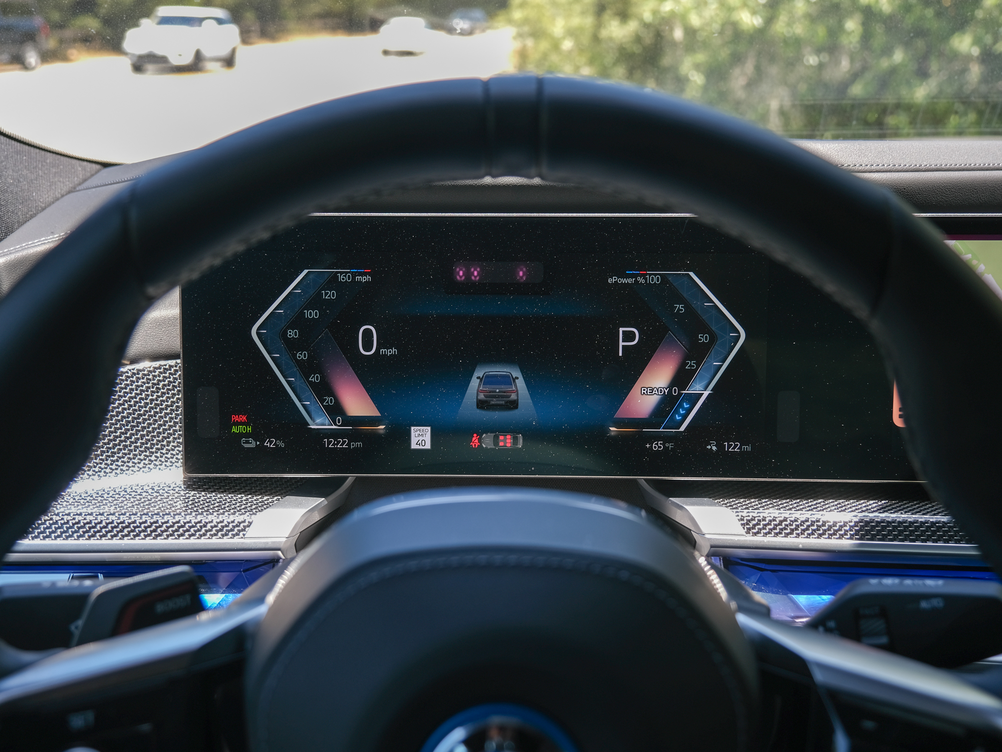 Affichage des instruments de la BMW i7.