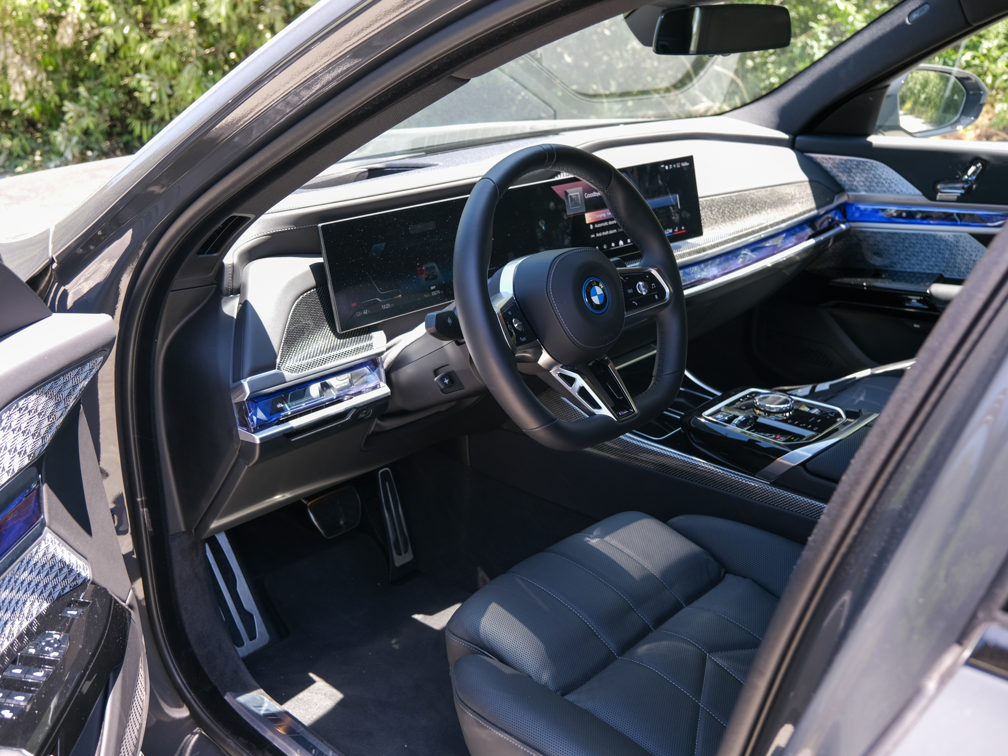 Driver seat of the BMW eDrive50.