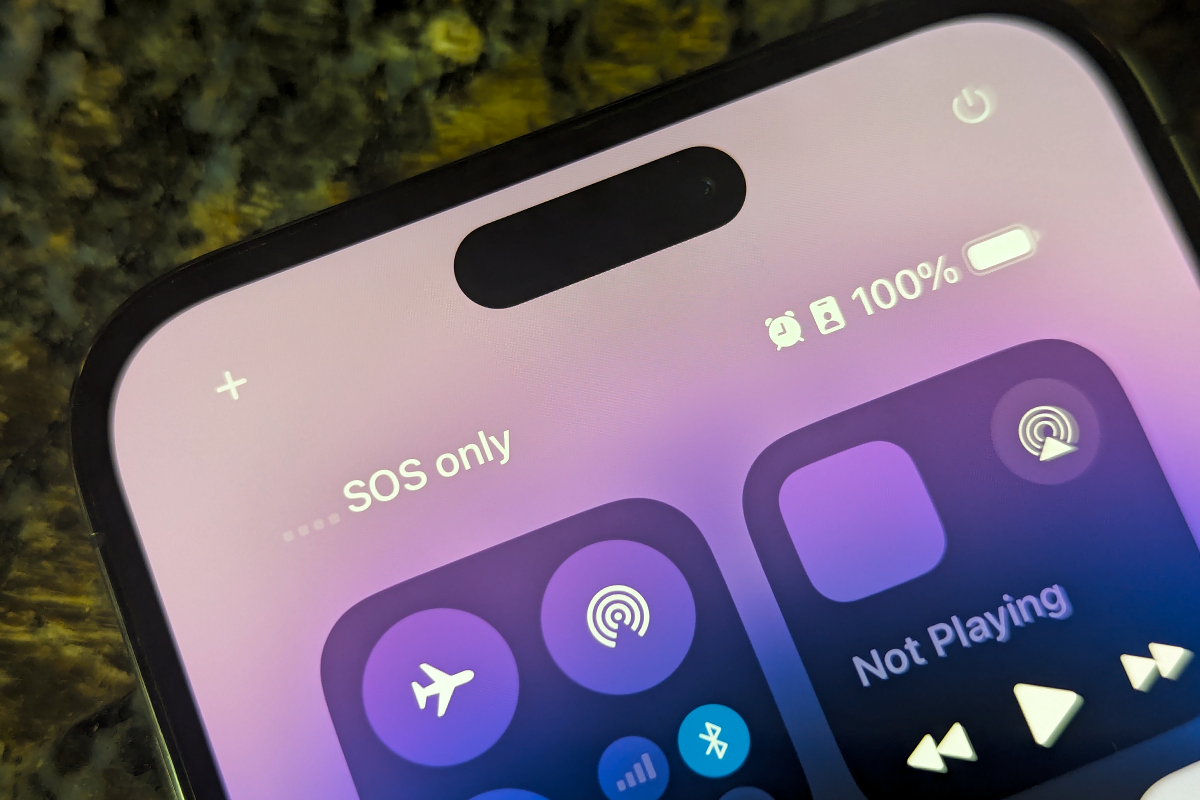 Why does my iPhone say SOS? What it means and how to get rid of it