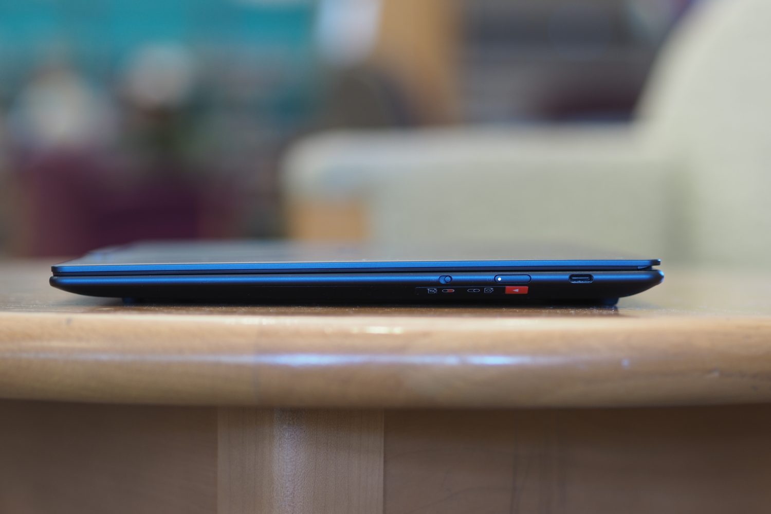 Lenovo Yoga Slim 7x review: a super-slim Copilot+ PC