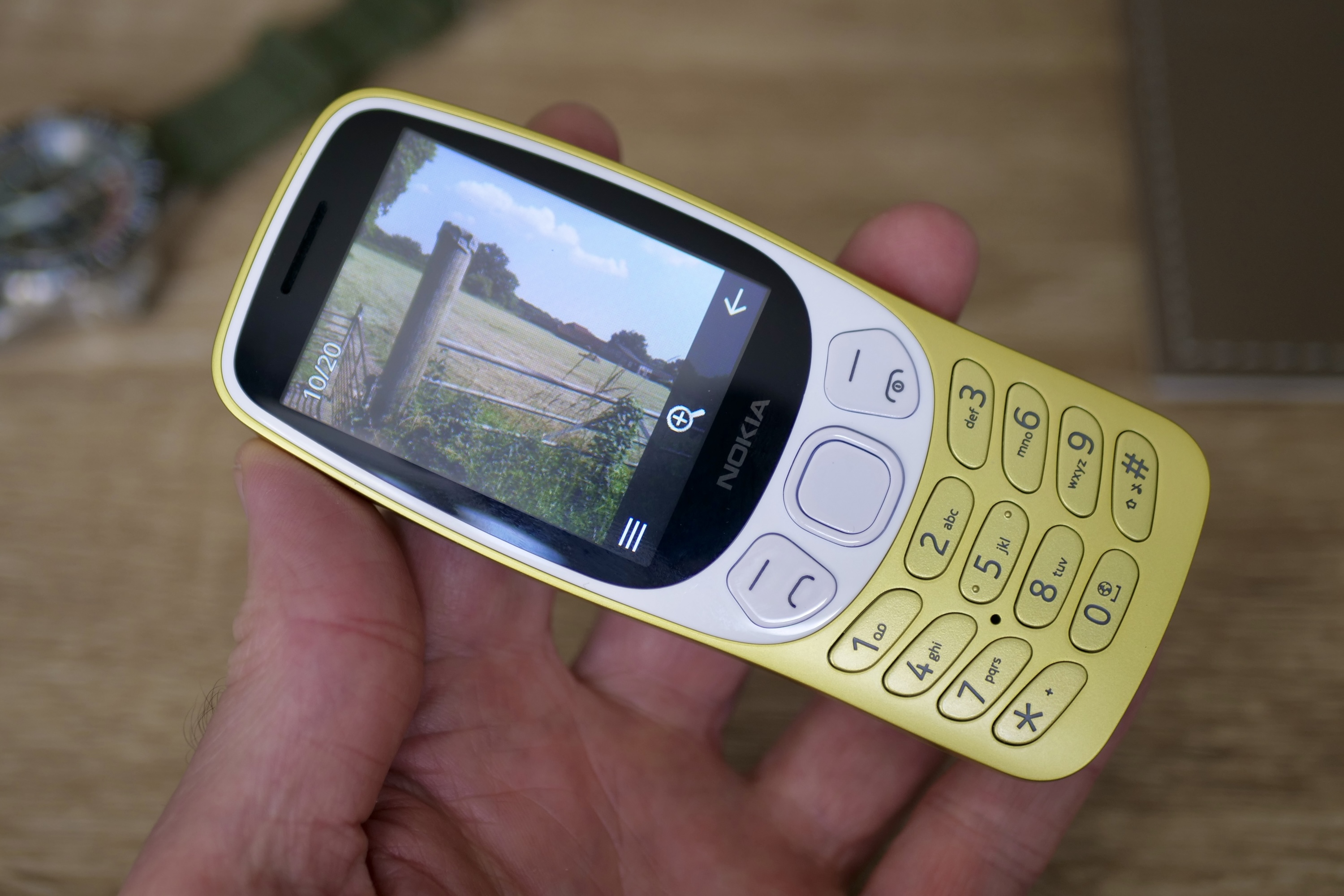 A galeria exibida no Nokia 3210.