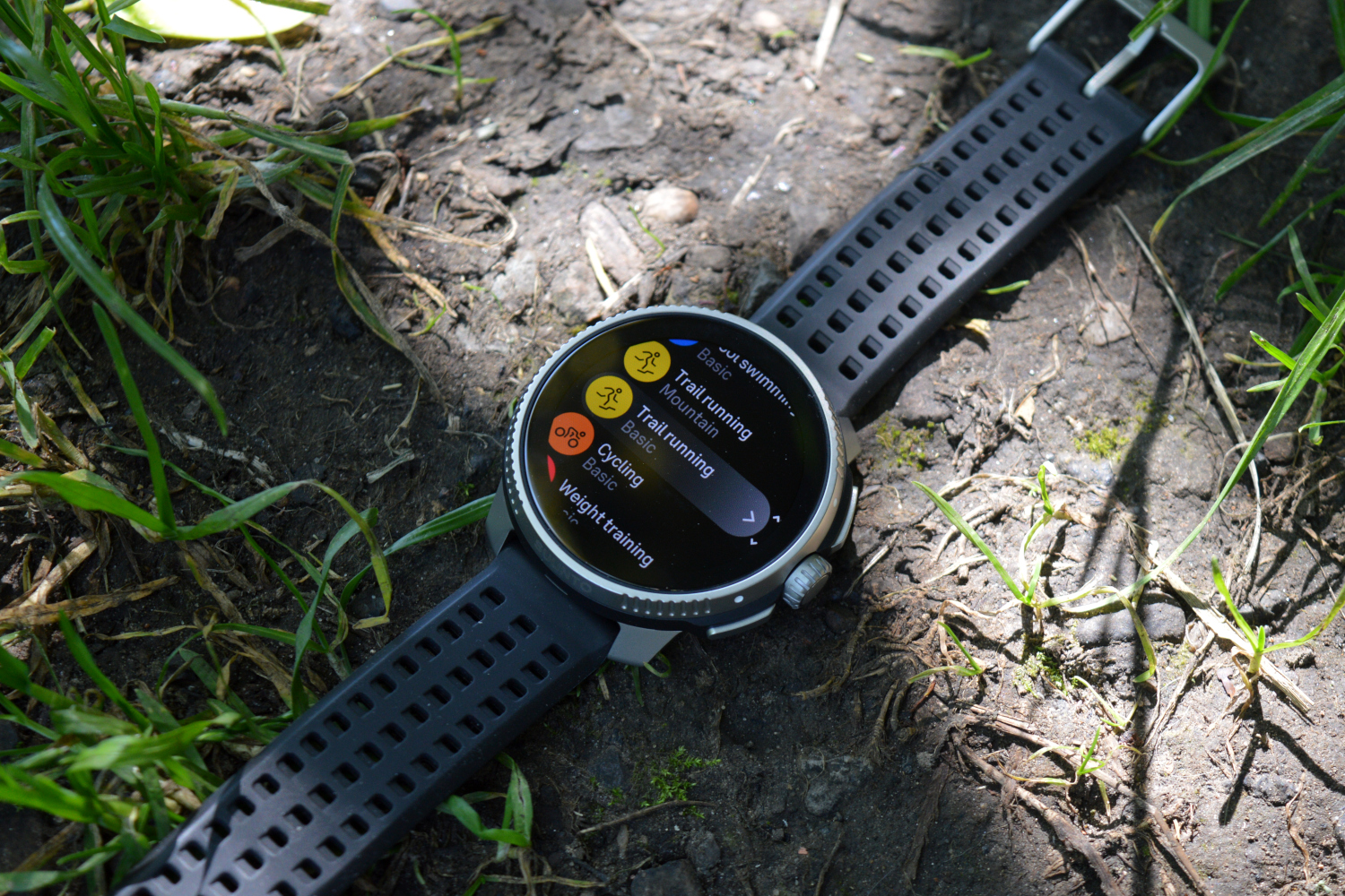 I reviewed the Suunto Race. Here’s why it’s the best smartwatch for fitness fanatics