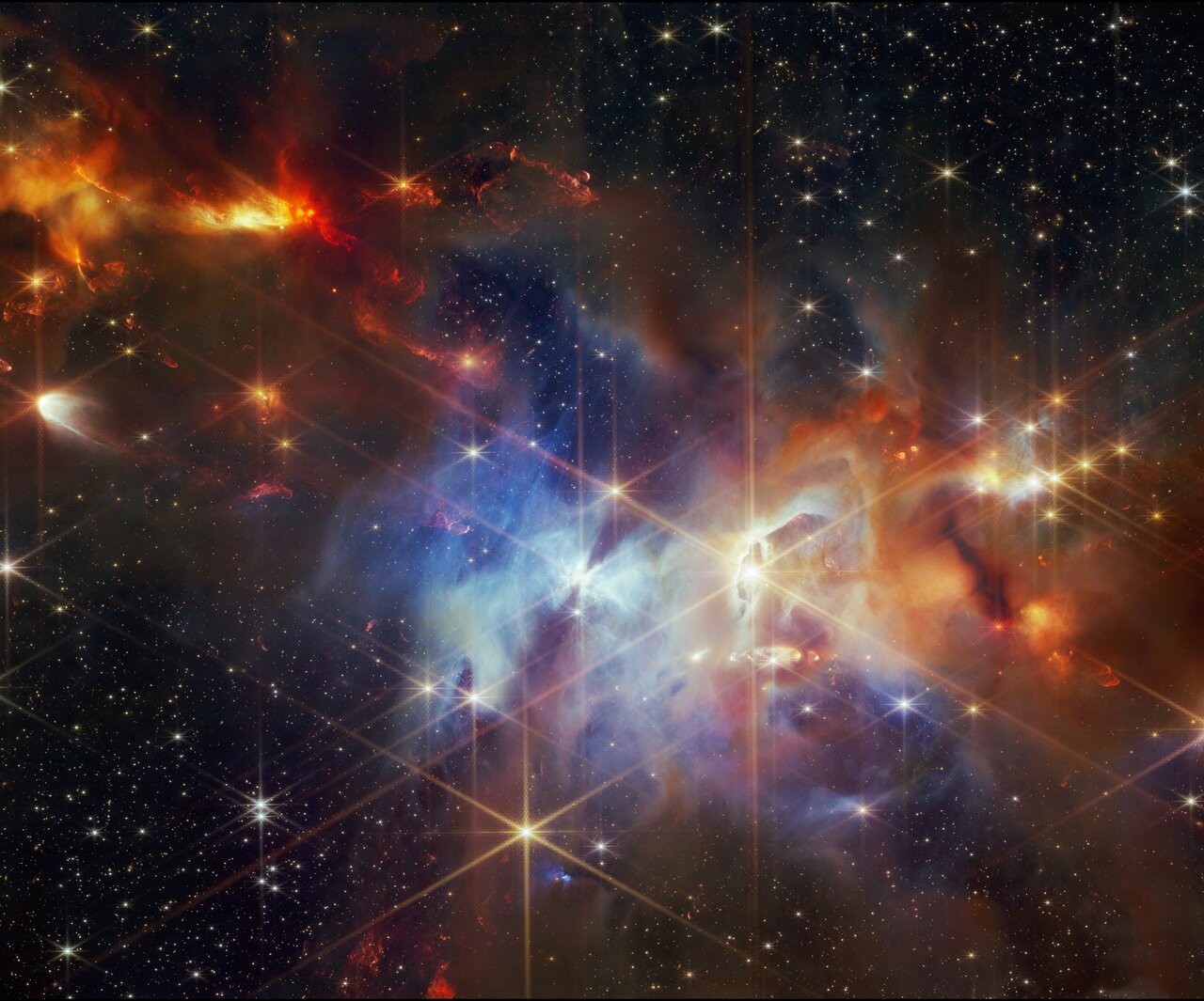Esta imagen muestra el centro de la Nebulosa Serpens visto por la Cámara de Infrarrojo Cercano (NIRCam) del Telescopio Espacial James Webb de la NASA/ESA/CSA.