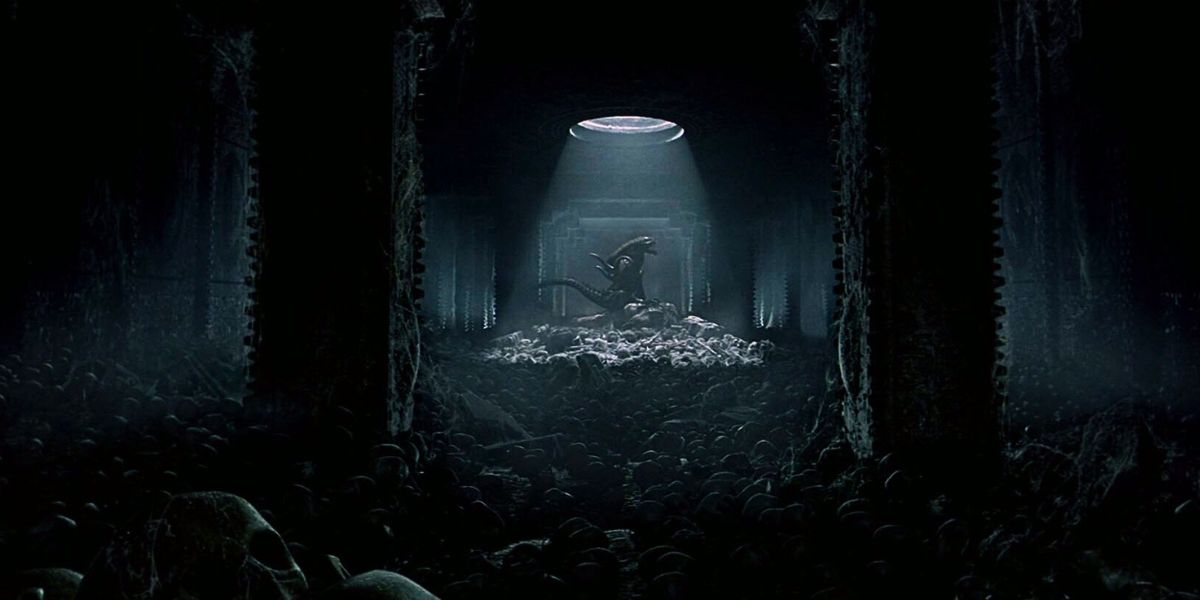 An alien hatches in AVP 2004