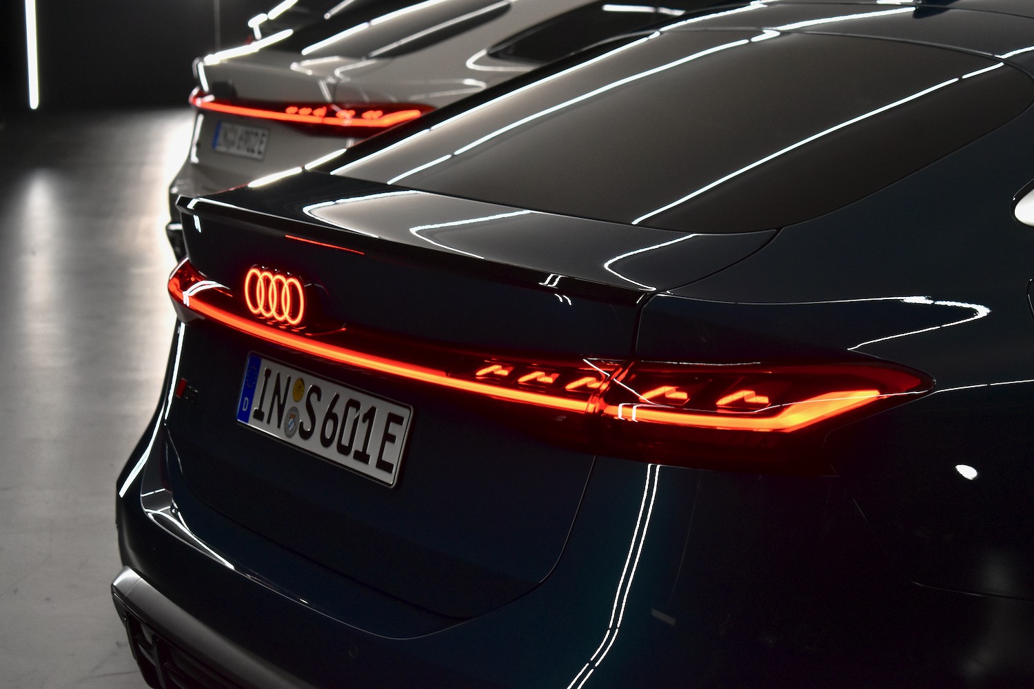 Der Audi A6 e-tron fügt sich in die Verbrenner-Modelle ein, aber das ist gewollt