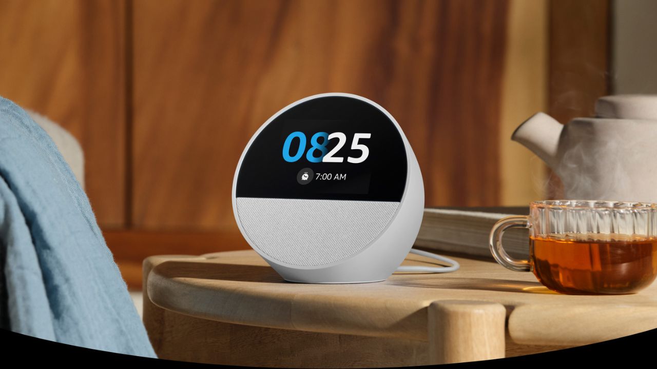 O Echo Spot mostrando a hora.