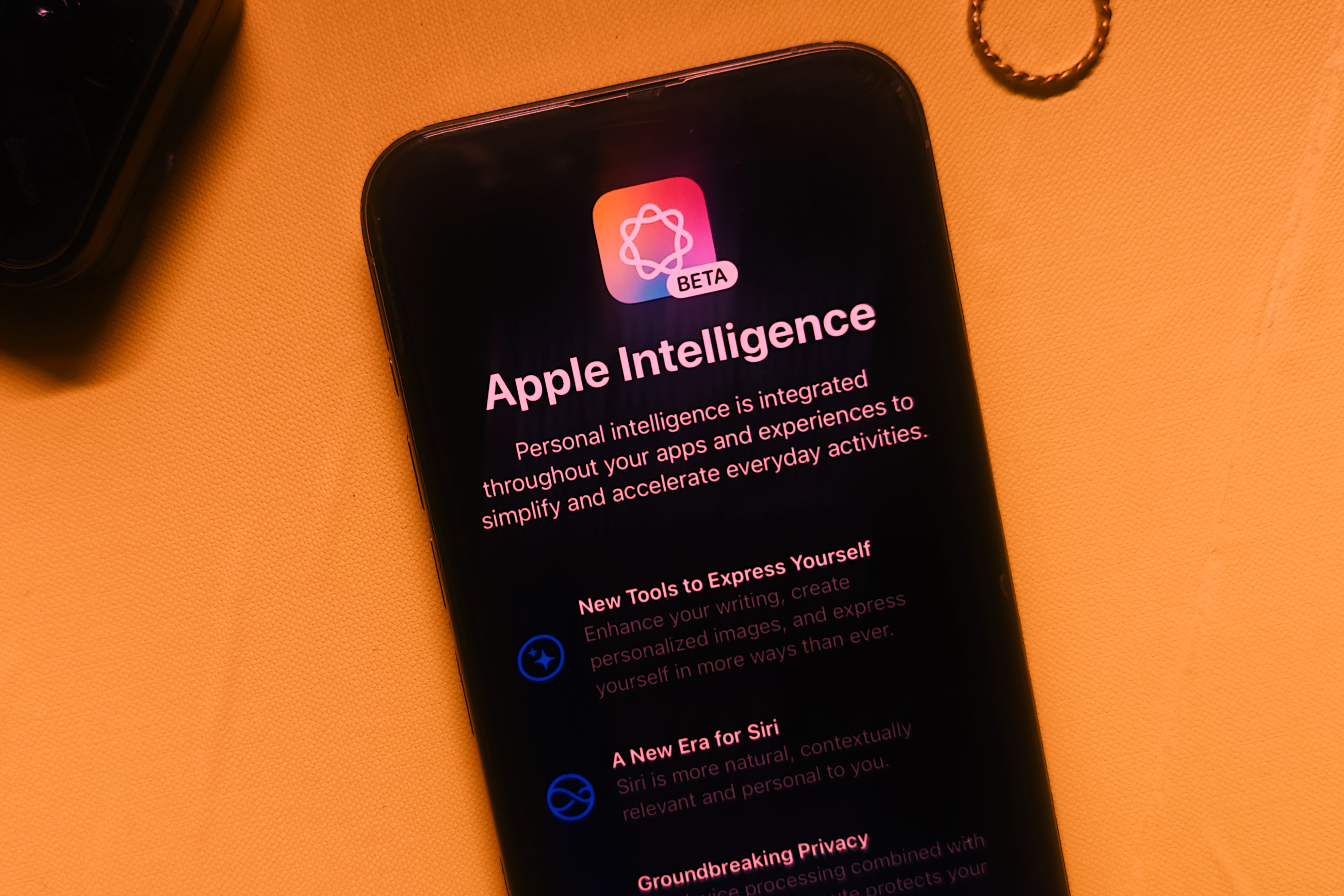 Все функции Apple Intelligence, которые есть (и нет) в бета-версии iOS 18.1.