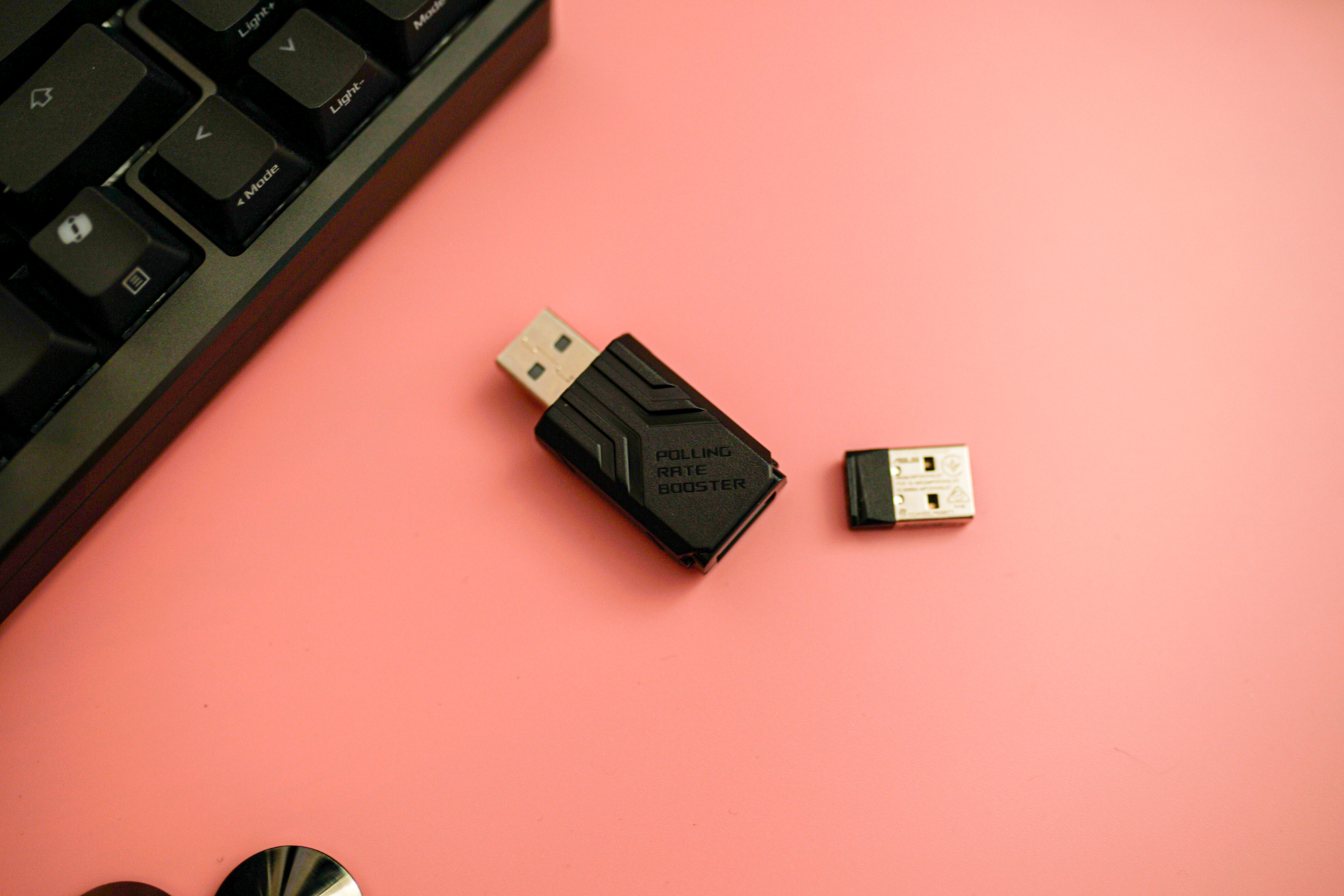 Wireless dongle on the Asus ROG Azoth Extreme.