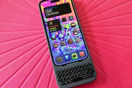 Clicks Keyboard review: 2024’s most nostalgic iPhone accessory