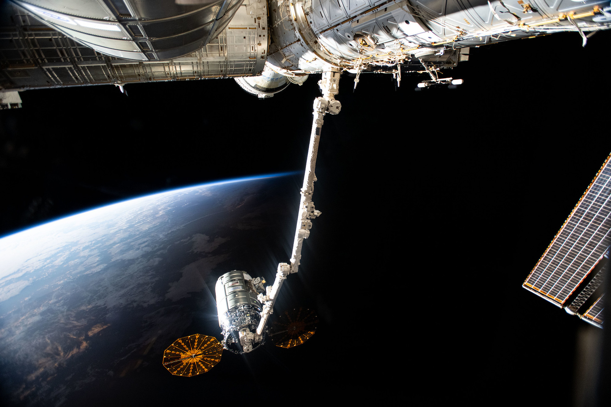 The Cygnus at the ISS.