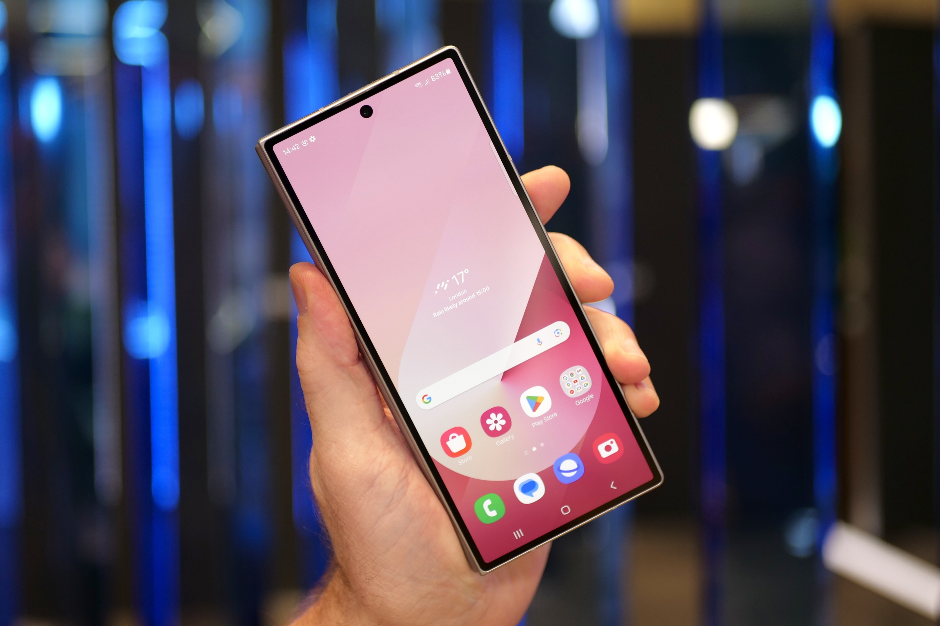 Я использовал Samsung Galaxy Z Fold 6. Это лучшее, что в нем есть.